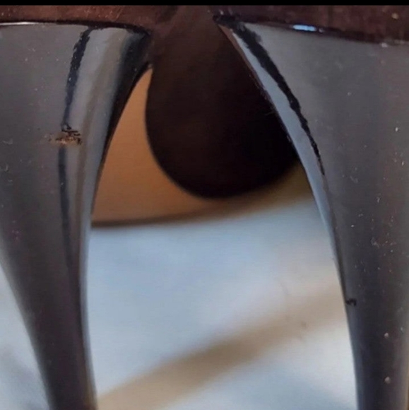 MOSCHINO CHEAP & CHIC Suede Ruffle Peep Toe Heels 36 - Picture 5 of 7